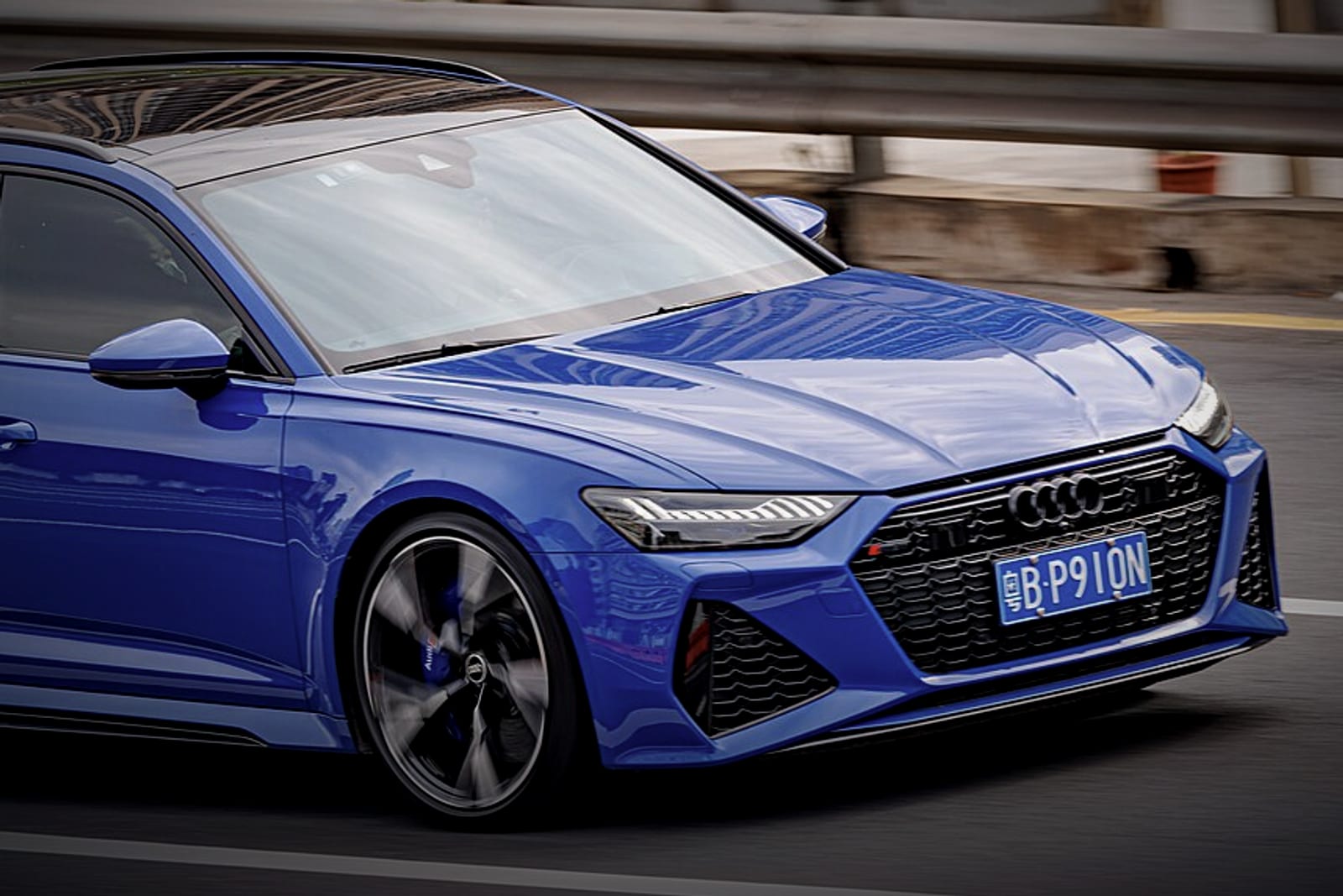 Audi RS 6 Avant, Performance-Kombi — Aussenansicht